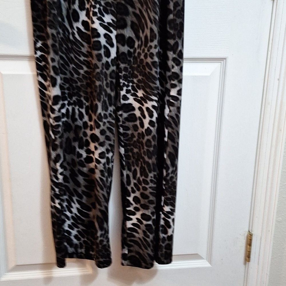 Enfocus Studio Animal print jumpsuit.Sz.100 Black Green - Picture 6 of 14